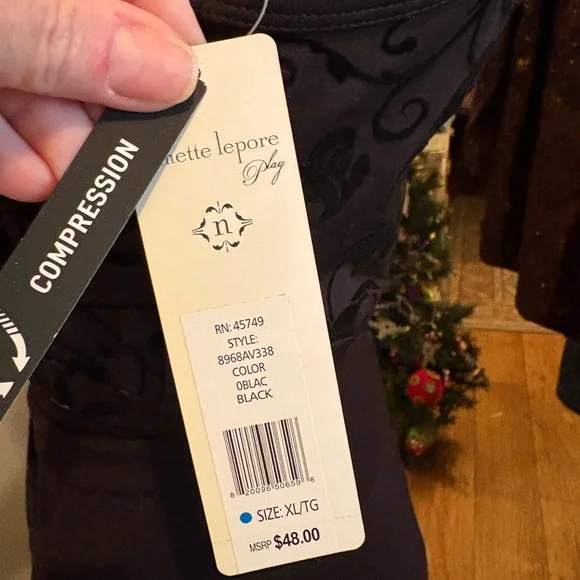 Nanette Lepore Black Floral Tank Top - Picture 4 of 4